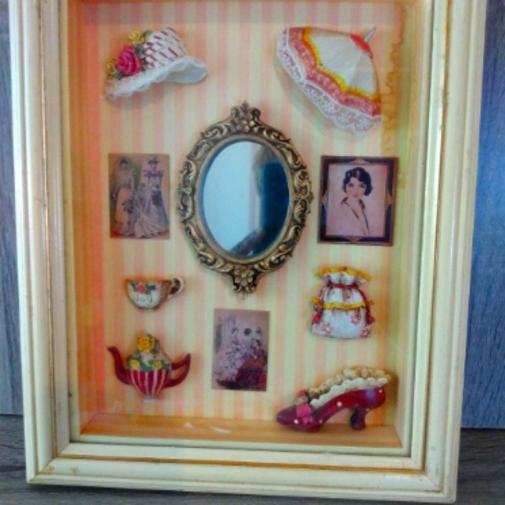 Arister Gifts Inc Cream/Gold Vintage Lady ShadowBox